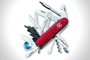 VICTORINOX-CYBERTOOL-LITE-MULTI-TOOL-1