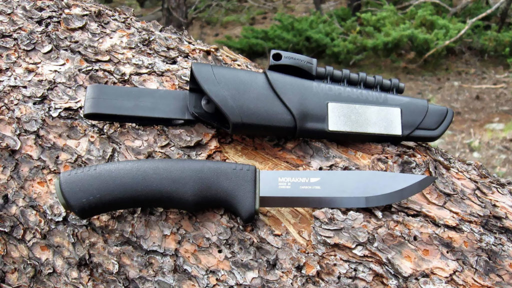 Morakniv-Bushcraft-Survival-Knife-03